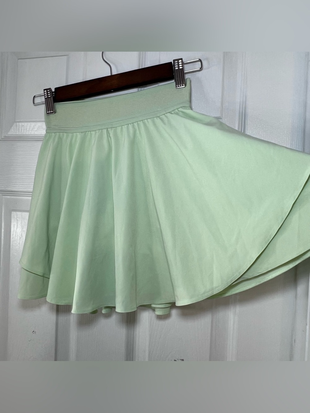 lululemon athletica Mint Green Flared Tennis Skirt Size 0 - Picture 2 of 11